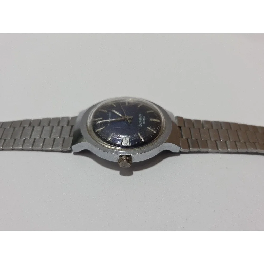 TIMEX 1975 AUTOMATIC 10879 COLLECTBLE Works Stainless Steel Band Vintage